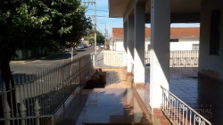 Centro - Imóvel com ampla Construção