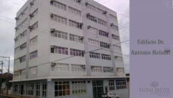 Centro - Duas Salas Comerciais no Edifício