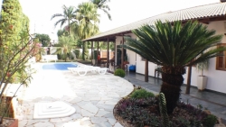 Ótimo imóvel construído em dois terrenos - Região Campestre e Itauera - mC